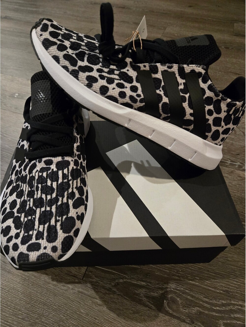 Adidas Swift Run 1.0 Leopard Print Core Black Women Size 8.5 JR0634 NIB